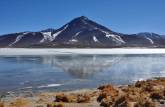 A Laguna Verde, a primeira de muitas lagoas altiplânicas na rota para a Laguna Colorada e o Salar de Uyuni, na Bolívia